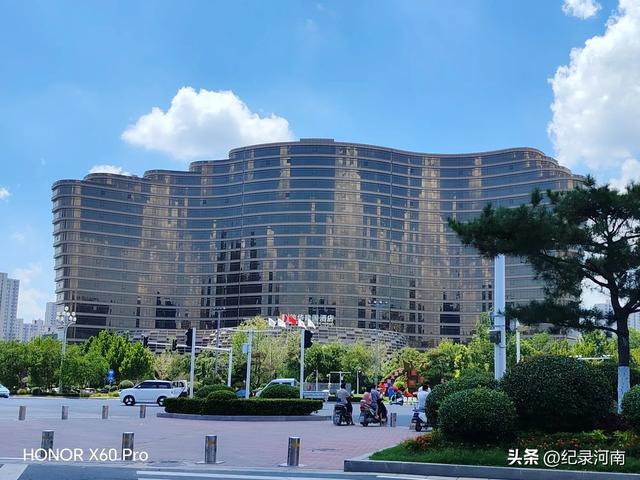 三线城市商丘市中心城区第一个也是唯一个五星级酒店信华建国酒店
