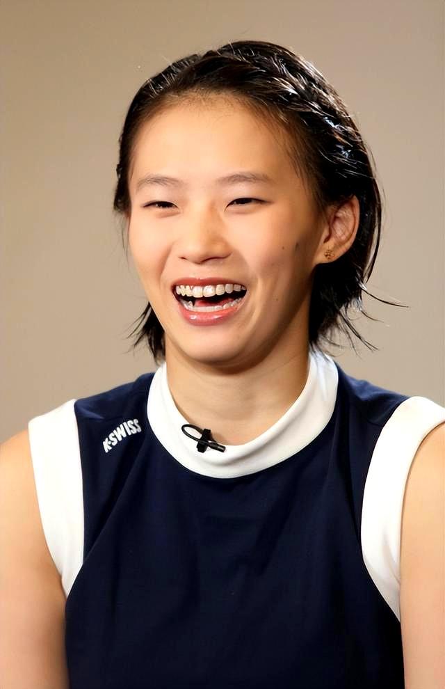 人民日报发文，高调官宣陈芋汐喜讯，全红婵那番话说得太对