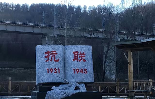 53年金日成访华，周总理罕见发脾气，拍桌子道：把王明贵给我叫来