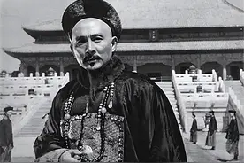 31年前的抗日片《烈火金钢》，葛优梁天演反派而导演是张艺谋同学图片