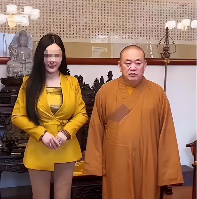 越扒越有！释永信在寺中有多爽，知情人爆料，私生活糜乱只是前菜