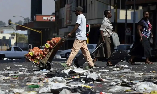 为什么有的国家越富越稳，有的昙花一现？底层逻辑终于被说透