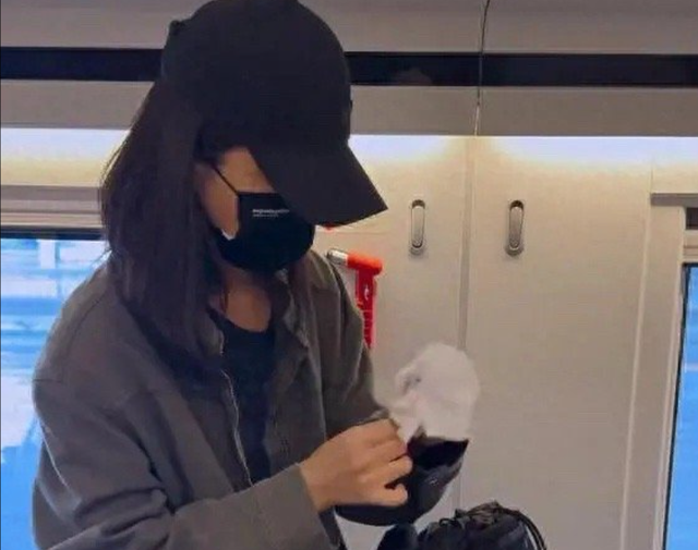 卖爆了，女明星也在用！12306回应