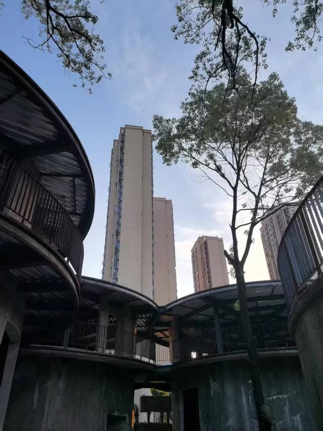 江纺1953拾光小镇出片率100%,红砖水塔秒回复古年代
