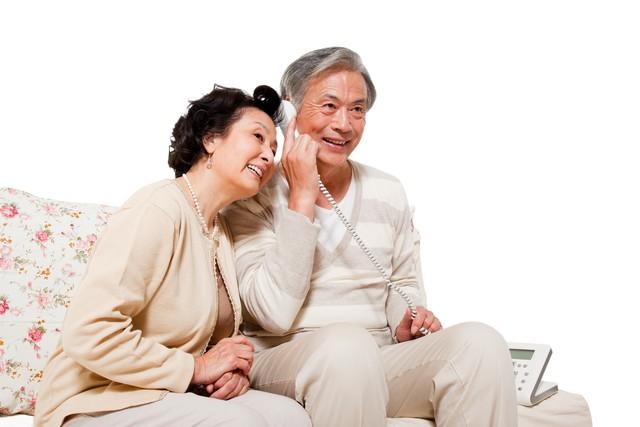 人这一辈子，真不容易，酸甜苦辣咸，坎坎坷坷