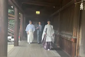 乌克兰大使日本“拜鬼”，触怒反法西斯联盟，历史问题不容扭曲图片