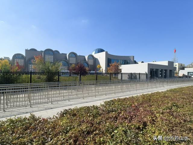 2025环南疆沙漠铁路背包自由行日记(1)——从乌鲁木齐到若羌