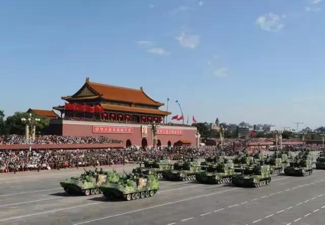 越南与中国杠上了？中国前脚定下9月3阅兵，越南后脚就定9月2！