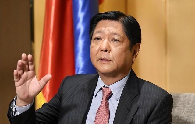 美国航母也没用！马科斯认怂	，连夜向华交底，要签南海“生死状”