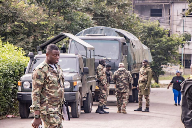 92岁总统连任遭亲女反水，宫廷内讧？非洲最强“裱糊匠”！