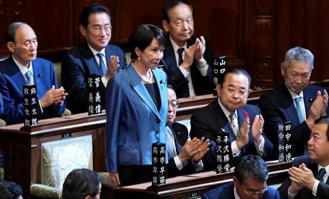 日本话音刚落，又一国介入台海，专机已经离华，要逼中国做3件事