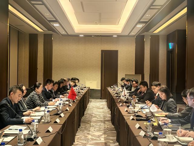 不出中国所料	，李在明刚离开日本，韩国就喊话中国：我们尽快谈判