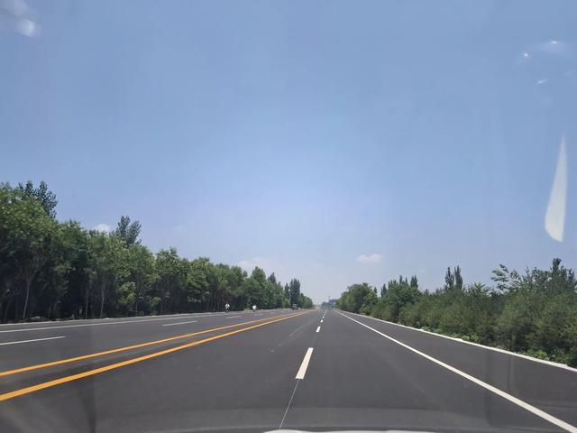 带娃去北极村，第一站从郑州出发到赵州桥打卡，投宿涞源县。