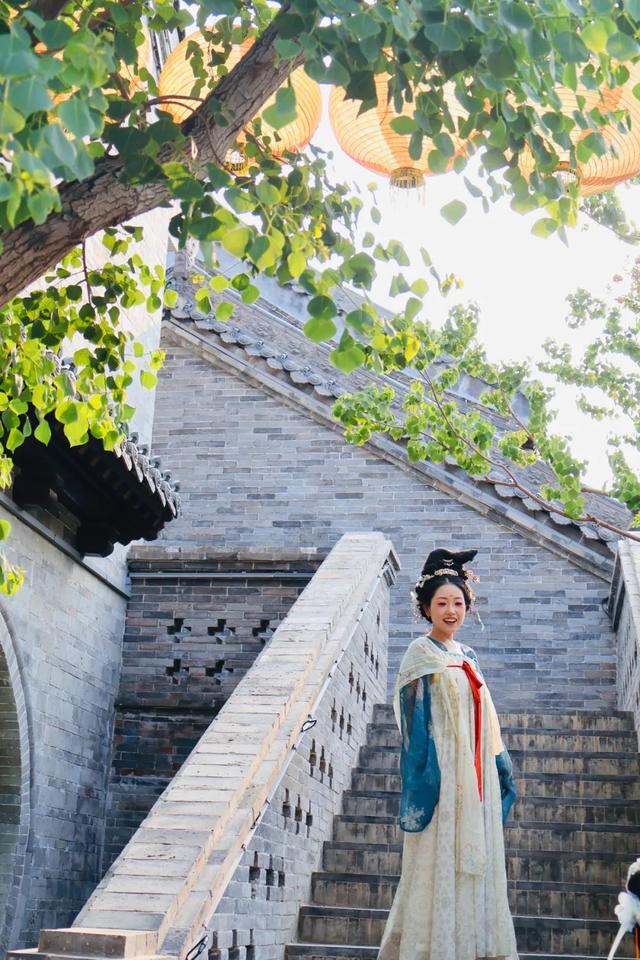 “铁腚大巴”甘南线第一站：洛阳的未央风华与智创未来