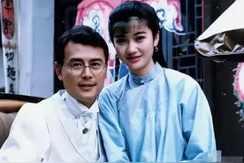 原来她早已离世，29岁与男友坠机而亡，双双殒命大海中，令人唏嘘图片