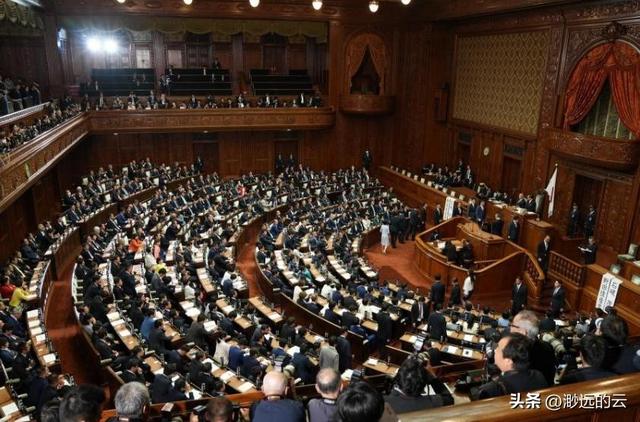 日本政坛巨震！166票封喉，公明党倒戈，高市时代终结	，中方回应