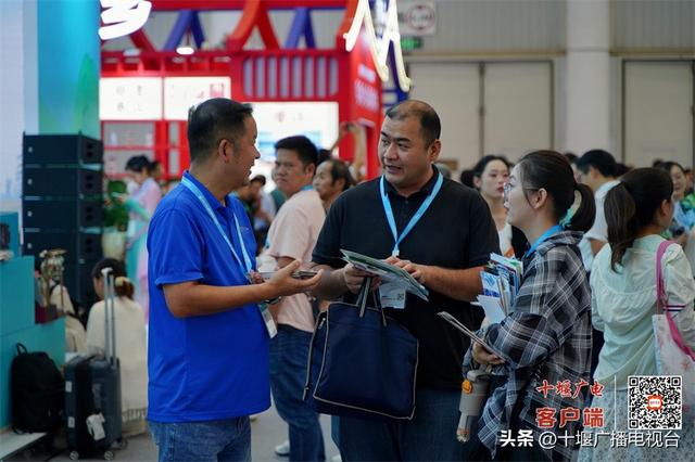 房县西关印象惊艳2025中国文化旅游产业博览会 诗意古街引全国瞩目