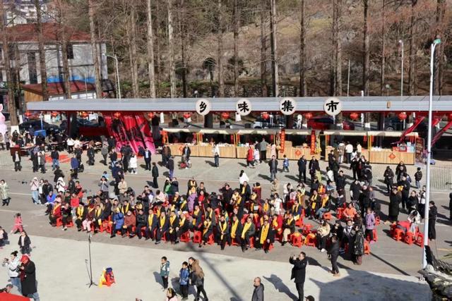 湖北恩施市三岔镇:刨汤盛宴,开启土家美食与文化之旅