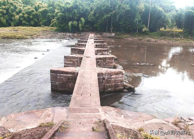 成都边陲小镇，被严重低估，古朴原始，每一个景点都让人惊叹！