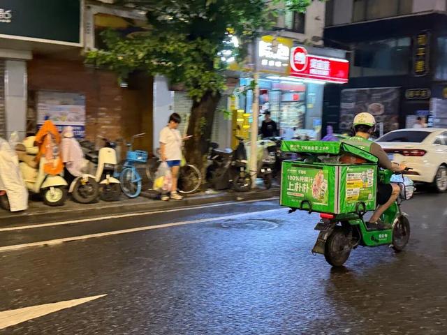 恢复！广州外卖、线上生鲜平台恢复配送，多家商超门店恢复营业