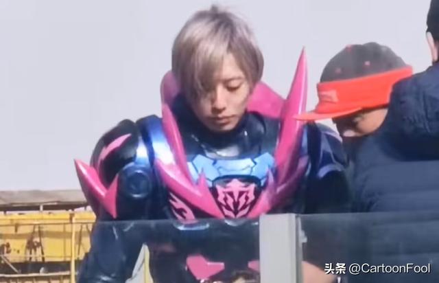 《铠甲勇士6》武器公开，怪物名和铠甲名发布，拿瓦或将客串出场