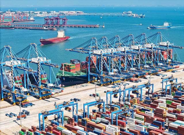 中美日上半年外贸额差距：美国3.7万亿，日本0.72万亿，中国呢？