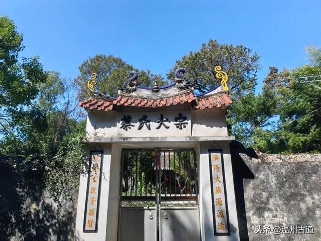 周末休闲好去处！探寻汉朝古寨千年古村，登悬空观景台一览绝美