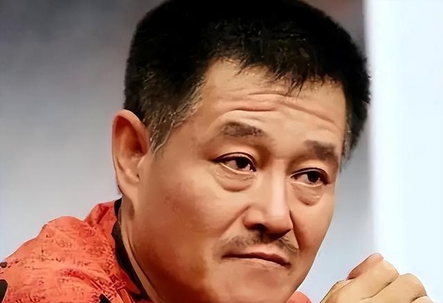 80岁何庆魁不再隐瞒，坦言与赵本山的“真实关系”，宋丹丹说对了