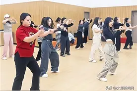 学艺 健身 漫步 太原人精彩的“夜”余生活图片