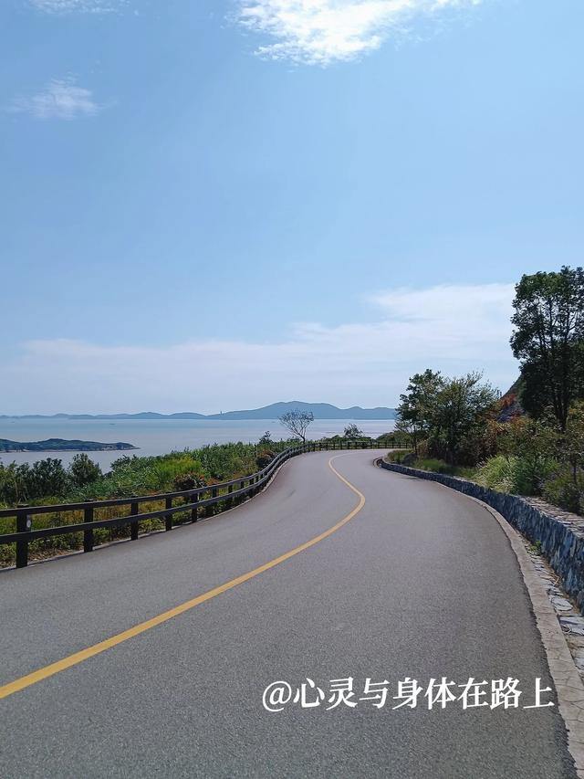 今日舟山行三件事：看房子、吃海鲜、探最美环海公路螺塘线。