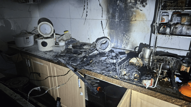 重庆铜梁爆炸案：凶手将炸药带茶馆致44人死伤，都是打麻将惹的祸
