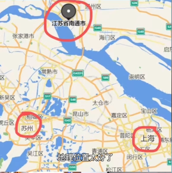 笑麻了！江苏女孩苦读12年考出家门1.4公里，4分钟到校，本人崩溃