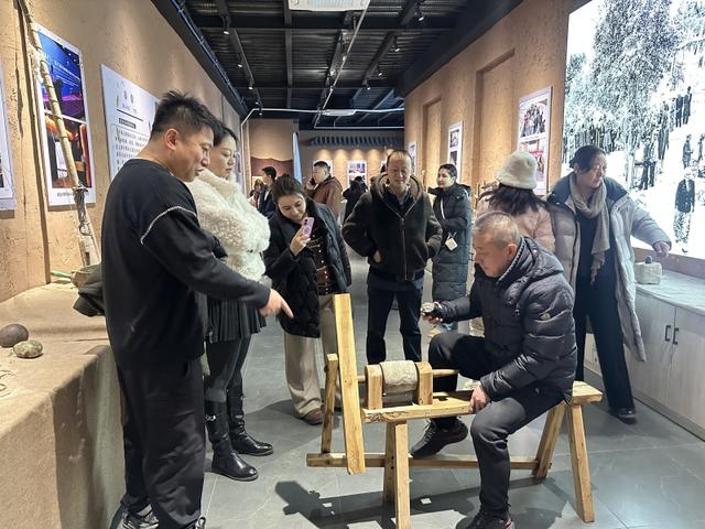 全国·新疆旅行商大会考察团打卡和田旅游景点