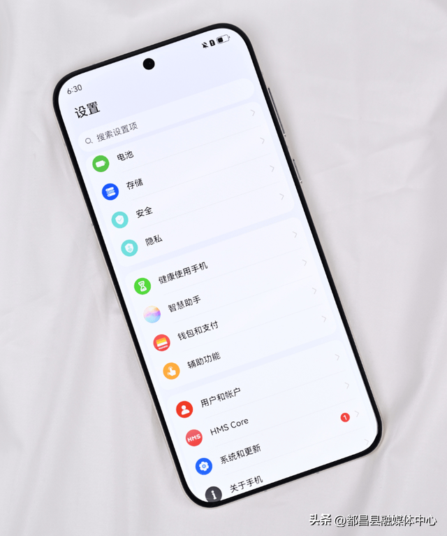 华为“拍照机皇”突降2800元，麒麟芯+512GB，1英寸主摄+卫星通信
