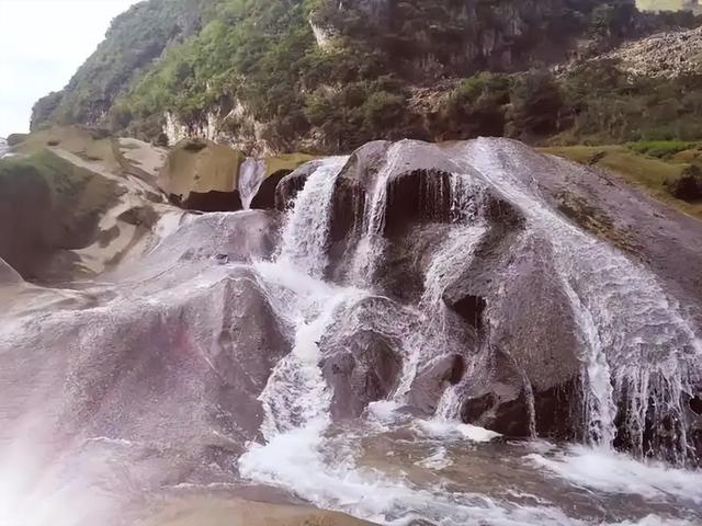 从苍木岭到小关岭，两次秦岭避雨，我们到底丢了多少乡村温情
