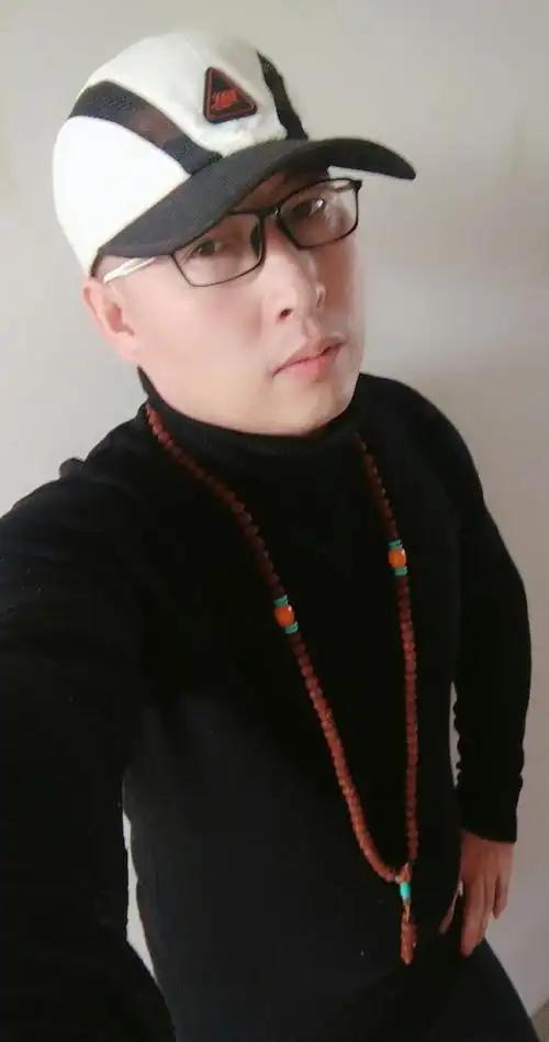 九年记录翁丁变迁：刘春雨直言，文化之变藏在村寨的烟火与灰烬里