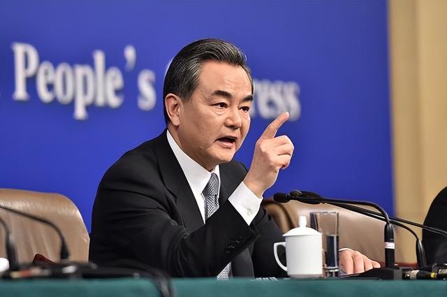 王毅罕见说了重话，中方取消访日行程，石破茂重新开始“反省”