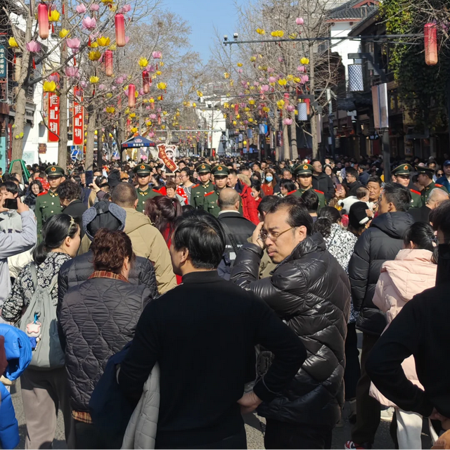 2026马年春节假期，全国最堵十大景区出炉：一眼望不到边的人头！