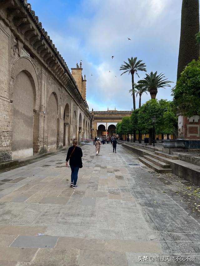 免费参观世界上唯一一座清真寺大教堂Cordoba 西班牙