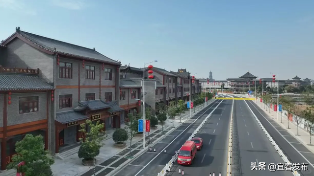 “跟着春哥，去这里！”