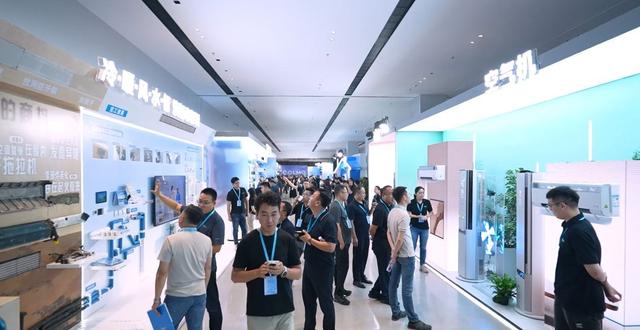 美的空调2026年新品与新型零售模式在上海隆重发布