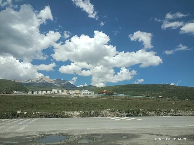 川西小环线之丹巴至康定，途径折多山