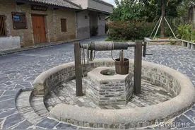 “坑前不坑后，坑左不坑右”，老一辈打水井的秘诀，有啥讲究图片