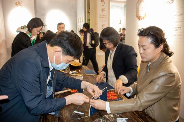 国庆必冲！“冰姐扒书”来袭，这场文雅与趣味的体验千万别错过！