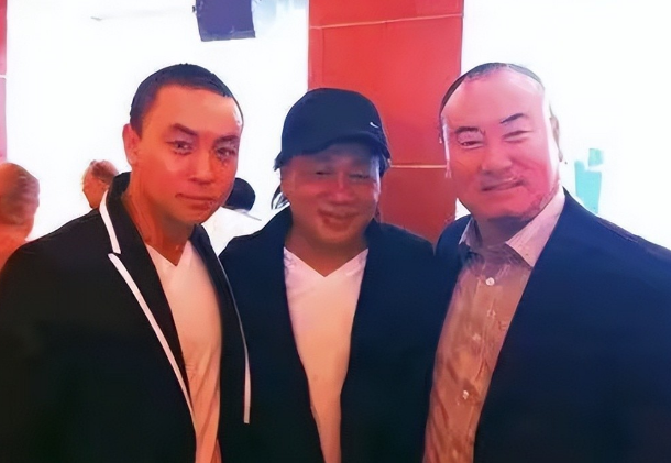 分手14年，释小龙何洁境遇天差地别，一个身家过亿，一个养不起娃
