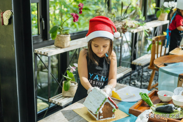 巴厘岛阿雅娜与阿雅娜科莫多维艾齐洙沙滩度假村邀您共享节日欢愉