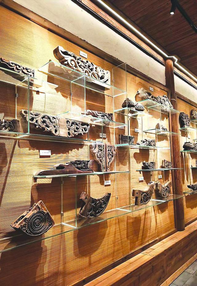 建瓯铁井栏-紫芝街打好“文化牌”，让古城焕发生机活力——古韵新章，激活消费新动能