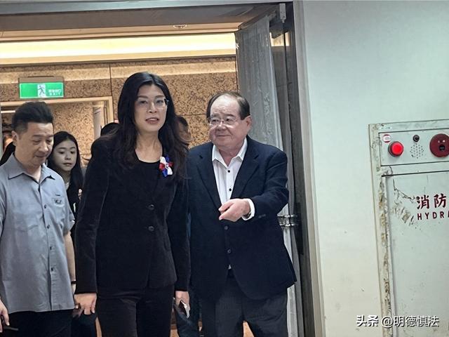 坐稳国民党主席位置，郑丽文摊牌了：两岸不回归和平，其他都免谈