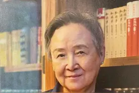 痛心！88岁谌容去世，儿子梁天为其养老送终，女婿英达让她心寒图片