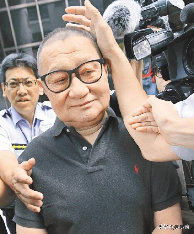 包养情人无数，娶初中同学女儿为妻，玩老婆闺蜜，嗜色如命的富豪
